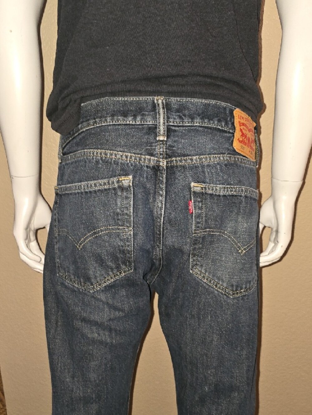 Levi's Men's 505 Relaxed Jeans in Blue Denim W 36 x L 32 - Picture 4 of 4